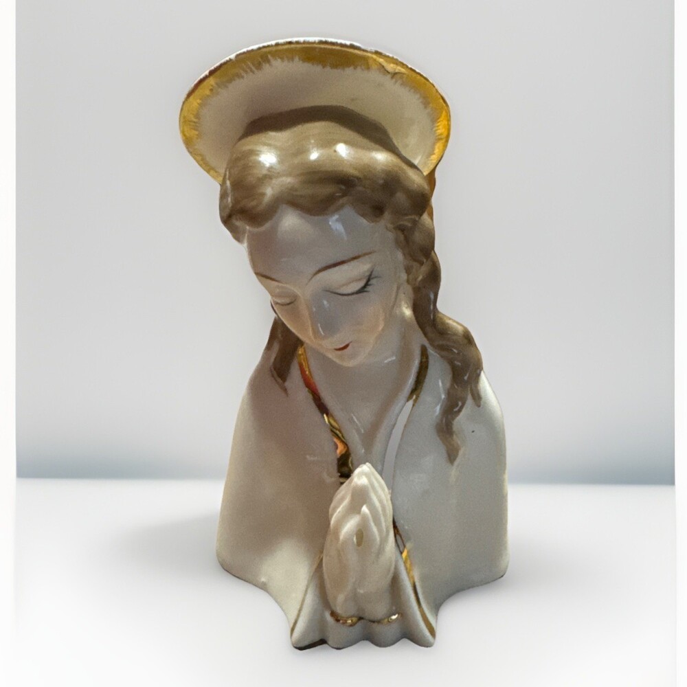 Beautiful Norcrest Porcelain Madonna Mother Mary Figurine Made in Japan 5.5 Inch